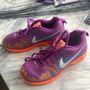 Nike air max womens 6 never worn